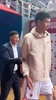 徐昕此前在广东时想和球迷击掌，被杜锋拽开：先打球，击什么掌！